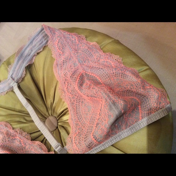 Free People lace Halter Bralette M - Picture 8 of 8